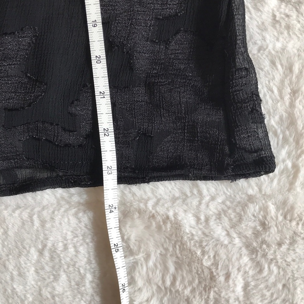 ANTHROPOLOGIE Marizia Textured Buttondown - Picture 9 of 9